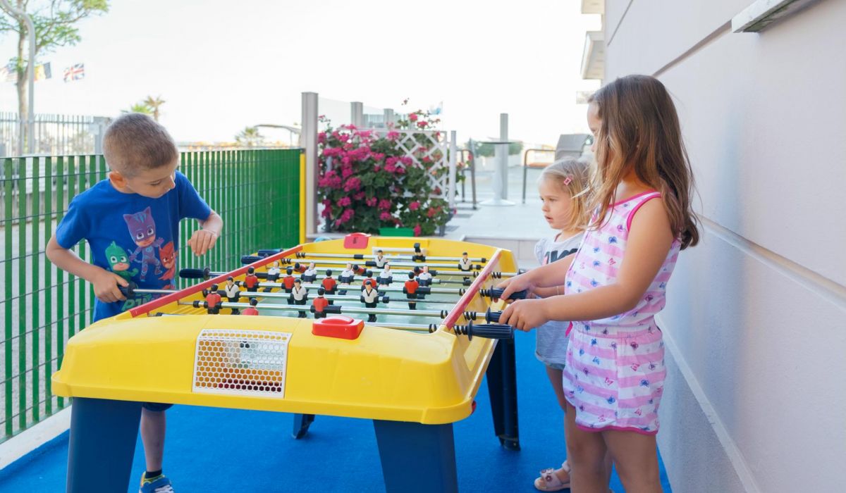 Hotel Holiday Beach